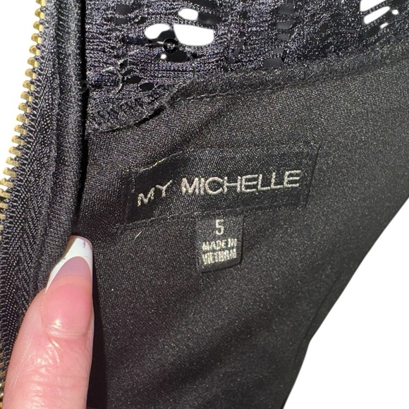 NWT My Michelle Junior’s Black Halter Lace Back Fit & Flare Party Dress Size 5 - Picture 5 of 16